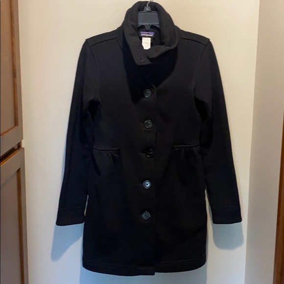 Patagonia Jackets & Blazers - Patagonia Black Women's Coat